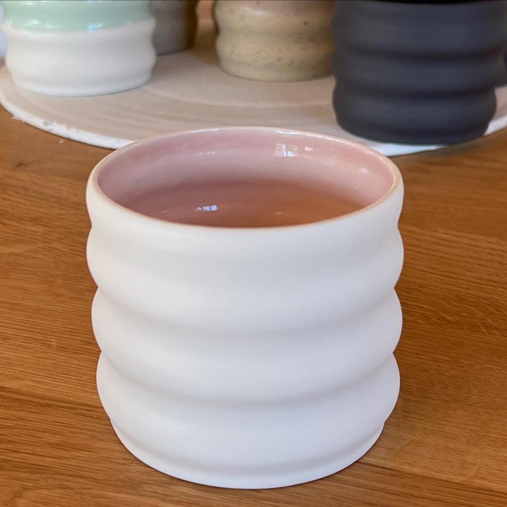 Kaffee- & Teebecher - Becher Wave White
