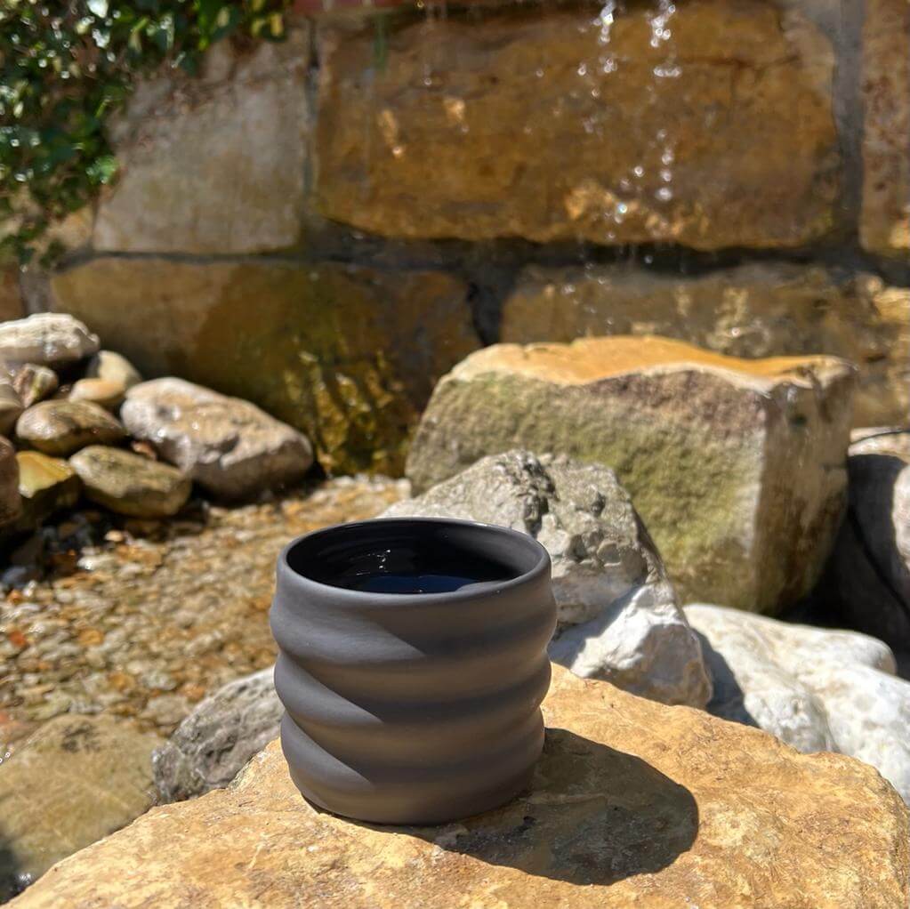 Kaffee- & Teebecher - Becher Wave Black